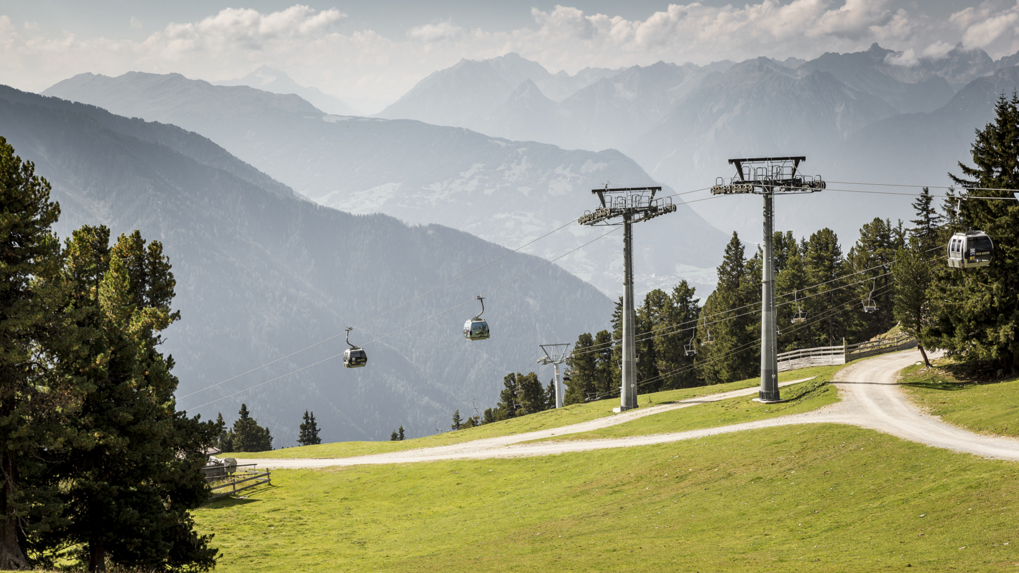 Bahnen ins Wandergbeit Hochoetz Kühtai