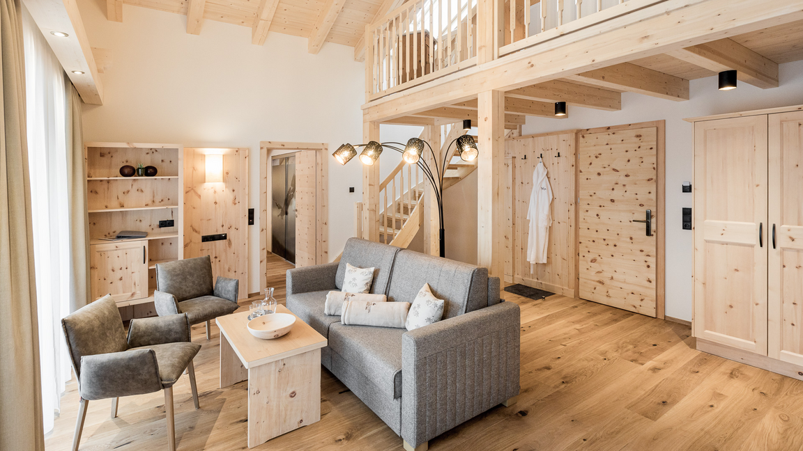 [Translate to Italienisch:] Zirbensuite Tiroler Adler