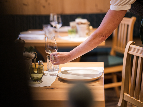 Arbeiten als Kellner im Ötztal